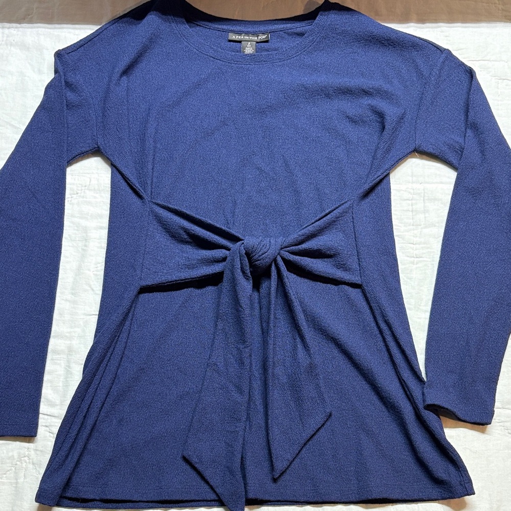 A Pea in the Pod Navy Tie-Front Maternity Top Long Sleeve Pregnancy Shirt NWT‎